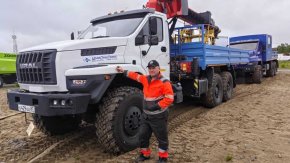 В работе автомобиль бортовой с КМУ ИТ-200 (тросовый,люлька, бур) УСТ Урал NEXT 4320-72 +  ГПА 6+2 откр. с КМУ ИМ-20 УСТ Урал NEXT 4320-72 базовая