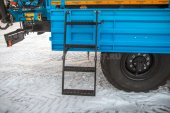 Раскладная лестница на боровую платформу
