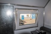 Окно с форточкой
