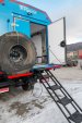 Вход в лабораторный отсек по выдвижному трапу