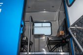 Вход в пассажирский отсек ПАРМа УСТ-54535В с КМУ ИМ-150