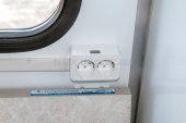 Розетка 220 В двойная 