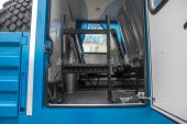Откидная раскладывающаяся лестница в транспортном положении