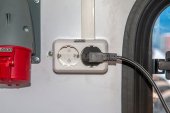 Розетка 220В