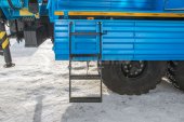 Раскладная лестница на боровую платформу