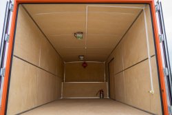 Отсек для перевозки ВВ с отделкой из жаропрочных и огнестойких материалов