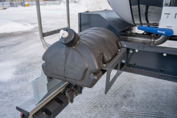 Умывальник с дозатором под жидкое мыло