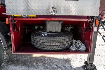 Размещение запасного колеса