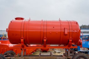 Цистерна с надрамником АКН (МВ) 10