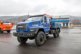 Бортовой Урал с КМУ ИТ 150