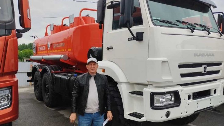 Купил автотопливозаправщик АТЗ-11-2Б Камаз 43118 ДОПОГ, УВЭОС