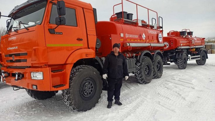 Купил автотопливозаправщик АТЗ-11-2Б Камаз 43118 сп.м. ДОПОГ, УВЭОС + Прицеп цистерну ПЦ 10-21 425/85 R21