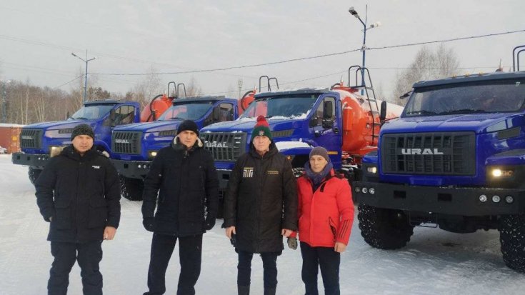 Купил автоцистерну МВ-10 КО Урал NEXT 4320-72, ревизионный люк, подогрев сливного крана (6 ед.)