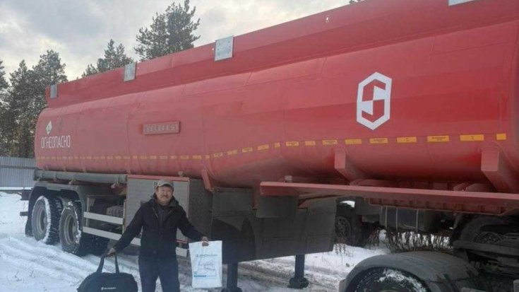 Полуприцеп цистерну ППЦ 40-24Д-4 УСТ 9465 5 мм ССУ 1400 в работе