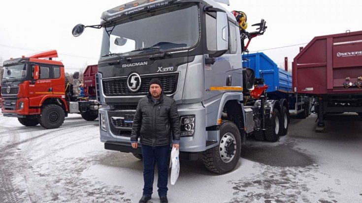 Купил тягач с КМУ ИМ-240 верхнее управление SHACMAN SX4258 (6х6) + полуприцеп бортовой ППБ 35Б-31-12К