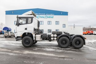 Снятые с производства тягачи SHACMAN