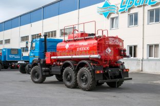 Снятые с производства навески автотопливозаправщики