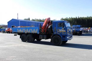 Бортовые автомобили с КМУ