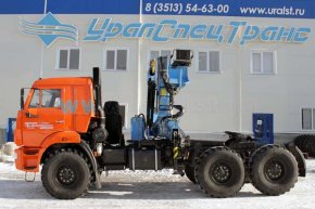 Седельный тягач Камаз 53504-46 с КМУ ИМ-150 УСТ-5453
