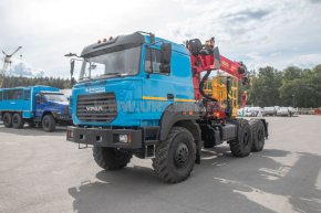 Седельный тягач с КМУ ИТ-200