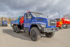 Бортовой с КМУ ИМ-150 УСТ 5453 Урал NEXT 4320-6981-72, сдвоенная кабина