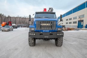 Седельный тягач с КМУ Kanglim KS1256 УСТ 5453 Урал NEXT 4320-6981-74