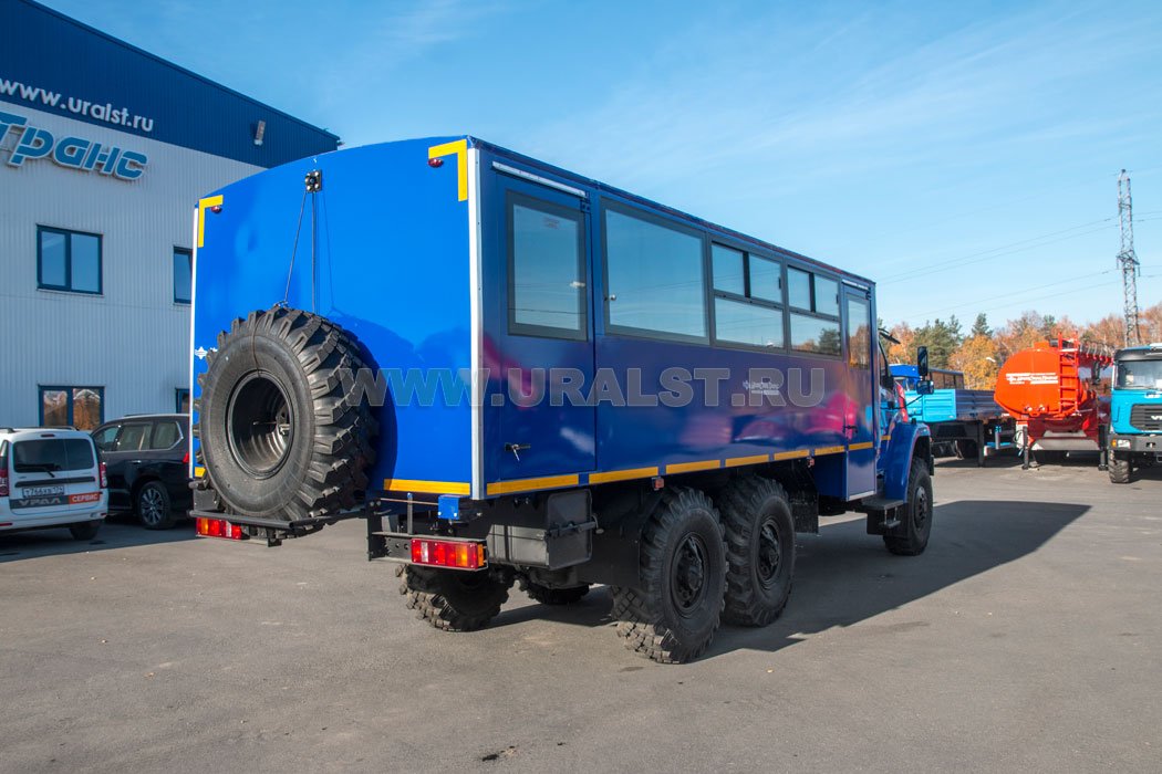 Автобус вахтовый Урал NEXT 3255-5013-71Е5