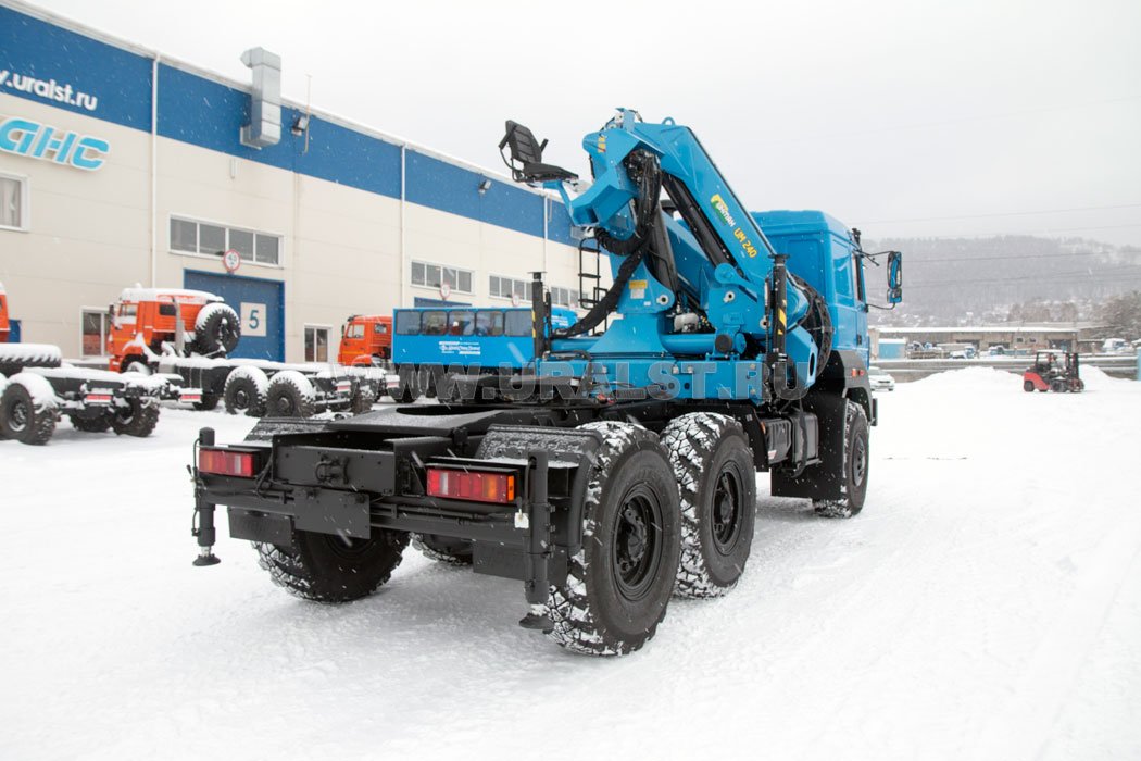 Седельный тягач с КМУ ИМ-240 УСТ 5453 Урал 5557-82Е5