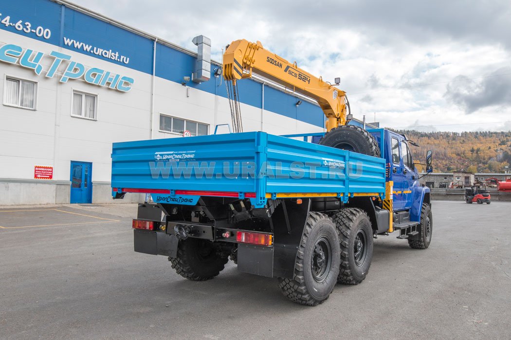 Автомобиль бортовой с КМУ SOOSAN SCS 524 (тросовый) УСТ 54534V Урал NEXT 4320-72Е5И06, сдвоенная кабина