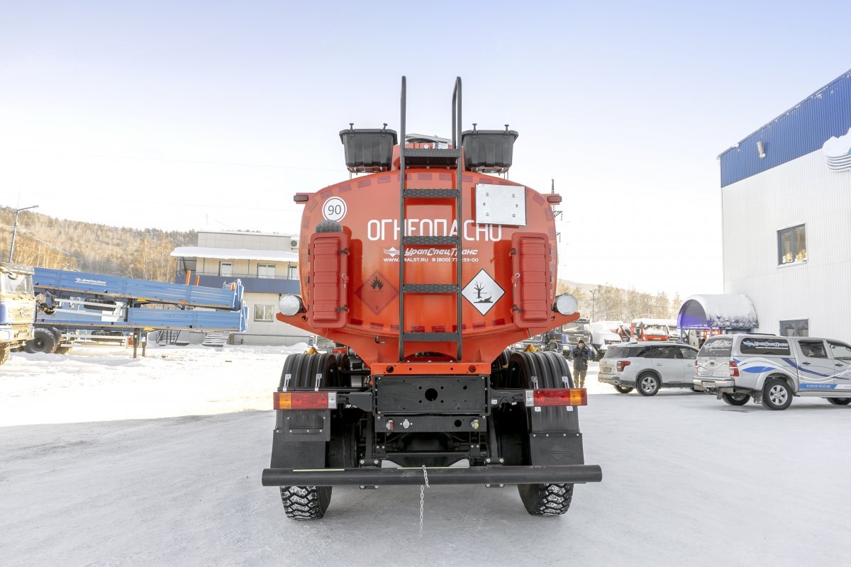 АТЗ-11Б УВТ-25, УСТ 5453 SHACMAN (ШАКМАН) SX32586V385 6х6, 14R20, КБ 4575мм.
