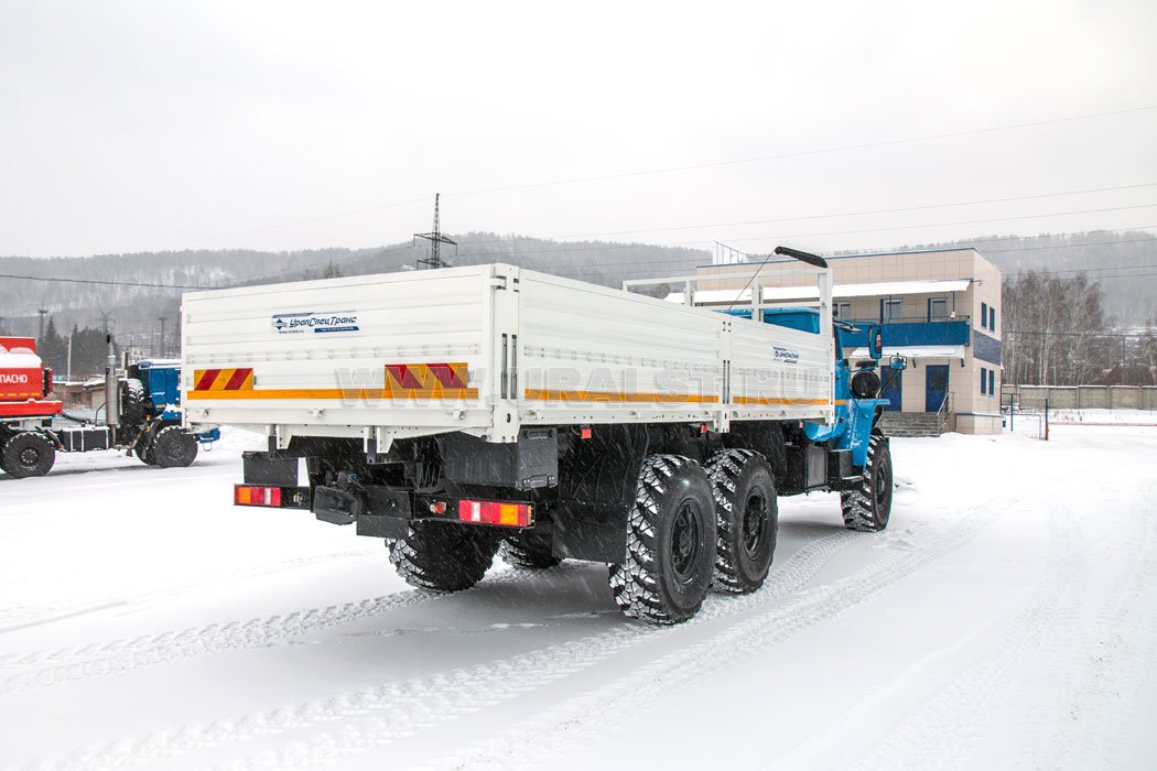 Бортовой автомобиль Урал 4320-1912-60М