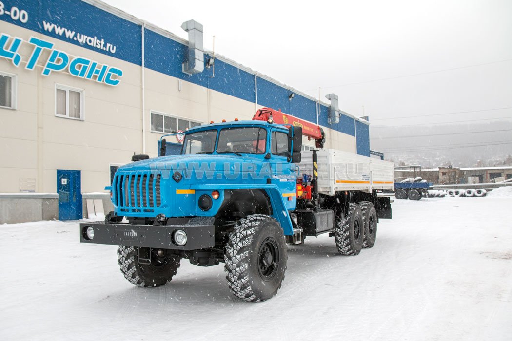 Автомобиль бортовой Урал 4320-60М с краном-манипулятором ИТ-80