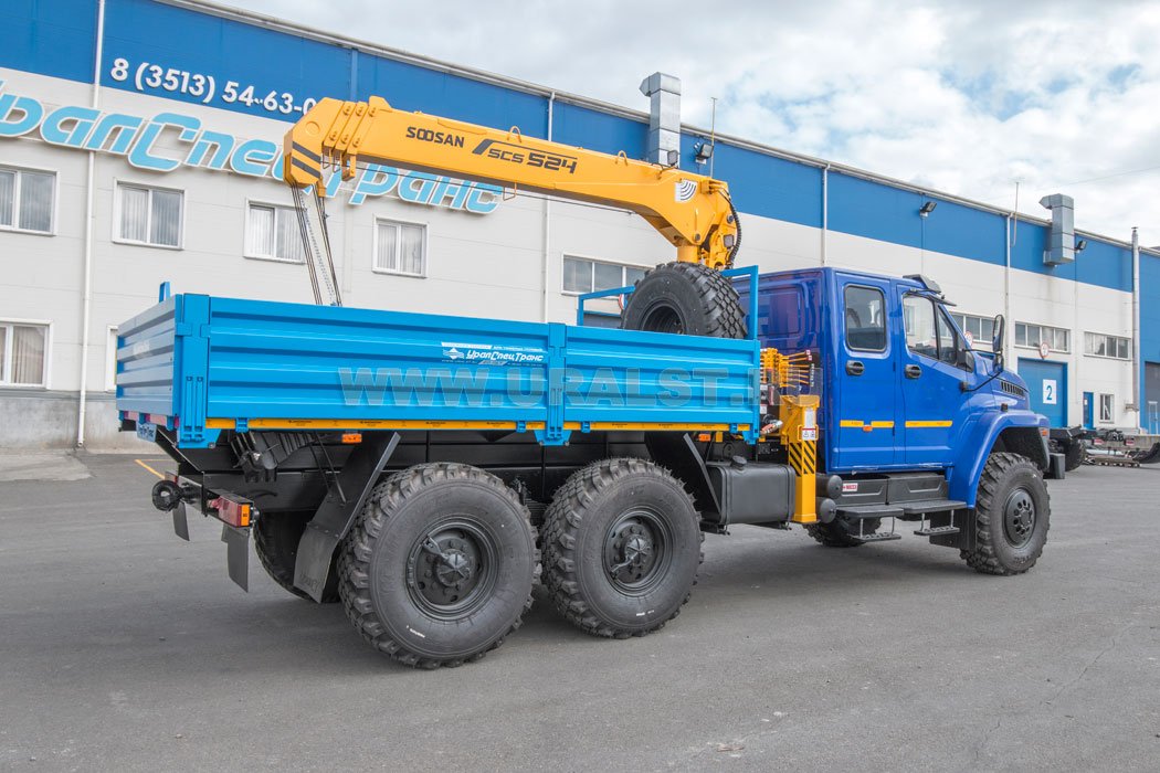 Автомобиль бортовой с КМУ SOOSAN SCS 524 (тросовый) УСТ 54534V Урал NEXT 4320-72Е5И06, сдвоенная кабина