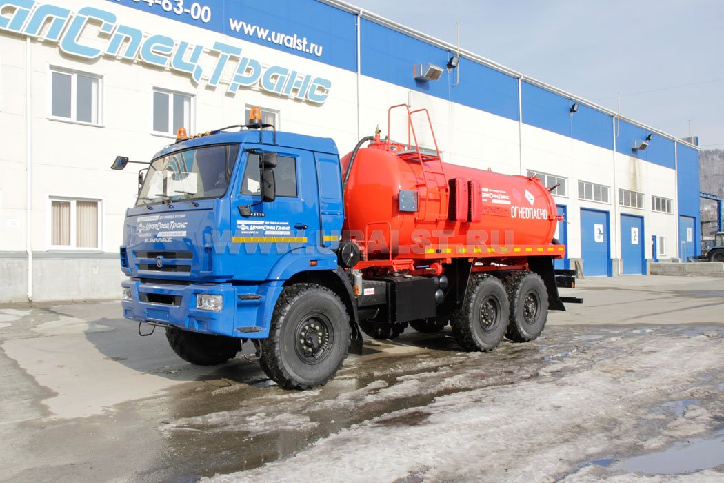 Автоцистерна нефтепромысловая АКН-11