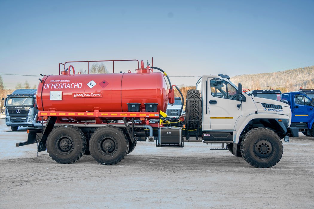  Автоцистерна вакуумная нефтепромысловая (АКН) АКН-10 КО УСТ 5453 Урал NEXT 4320-6951-72, доработка под ДОПОГ
