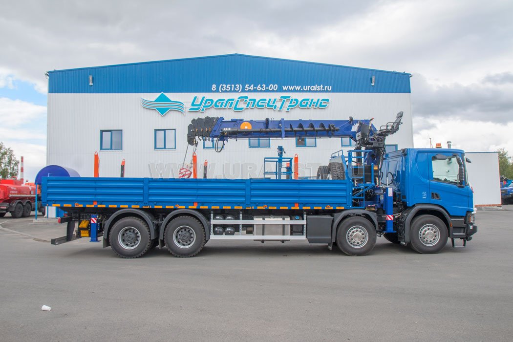 Бортовой автомобиль с КМУ DongYang 2037 Scania 8x4