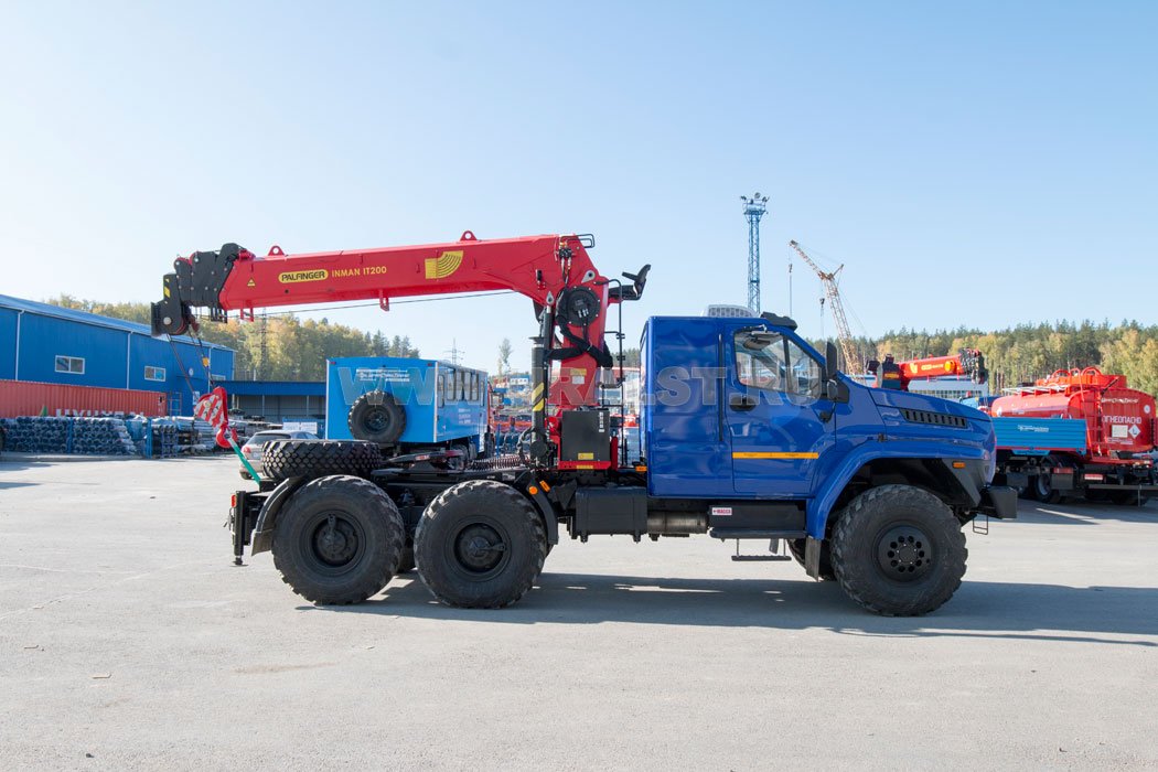  Седельный тягач с КМУ ИТ-200 (тросовый) УСТ 5453 Урал 44202-82Е5 сп.м.