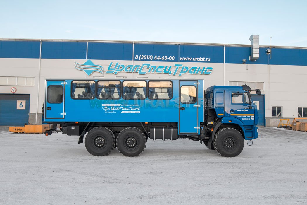 Автобус вахтовый 28+2 комфорт УСТ 54535P Камаз 43118-RR, сп.м