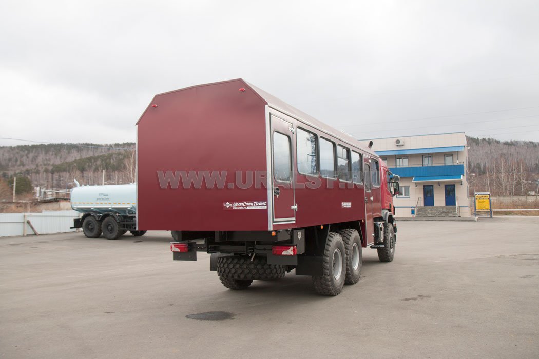 Вахтовый автобус УСТ-5453 28 мест Scania 43118