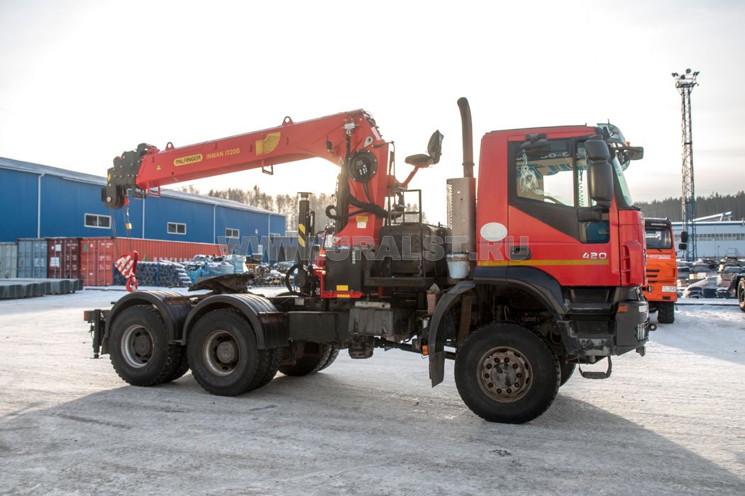 Седельный тягач IVECO-AMT с КМУ ИТ-200