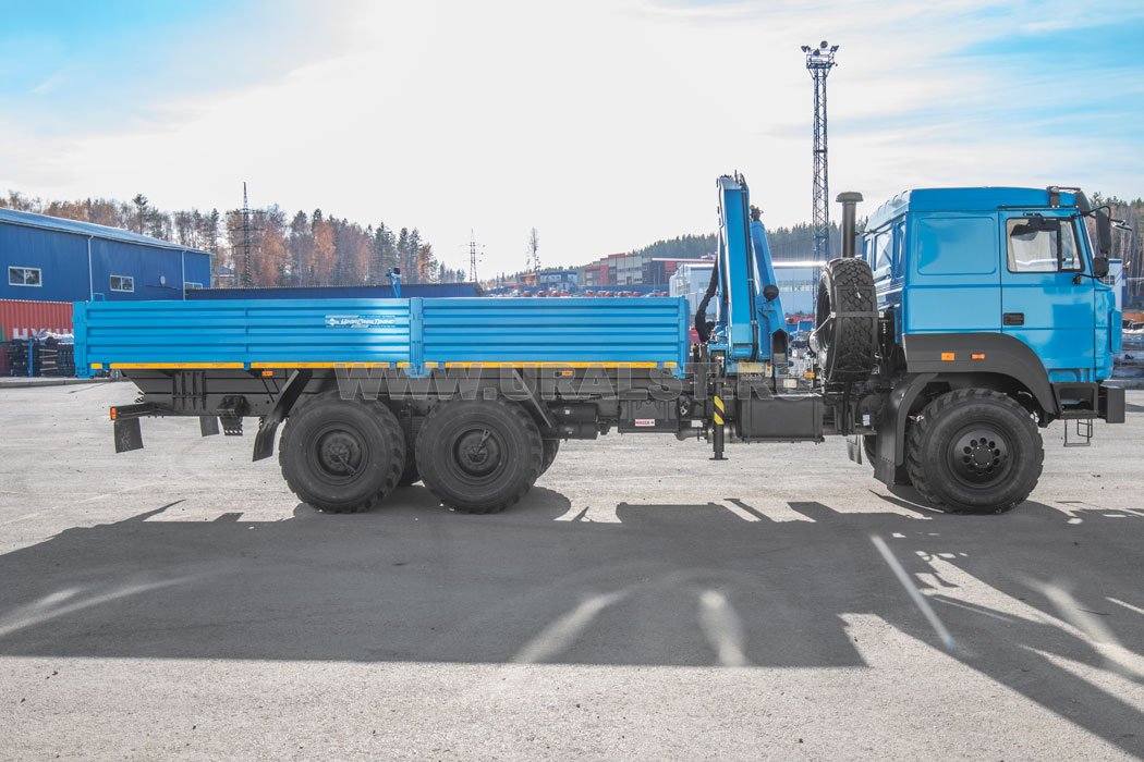 Автомобиль бортовой с КМУ ИМ-150 УСТ 5453PH Урал 4320-80Е5 сп.м