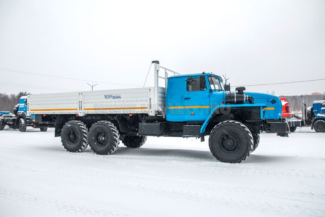 Бортовой автомобиль Урал 4320-1912-60М