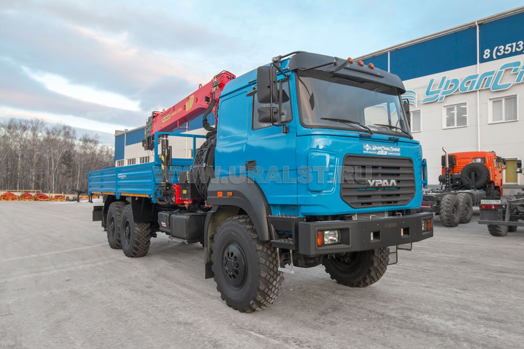 Бортовой автомобиль с КМУ ИТ-200 (тросовый) УСТ 5453 Урал 4320-82Е5, сп.м