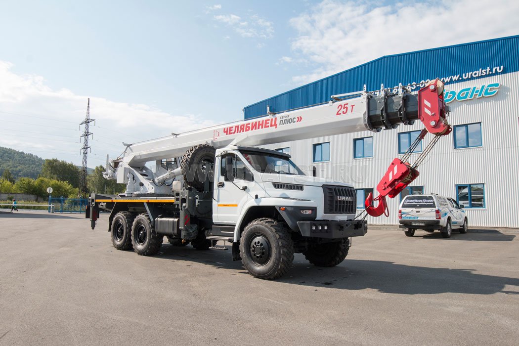 Автокран КС 55732-25-33 "Челябинец" Урал NEXT 4320-6951-72