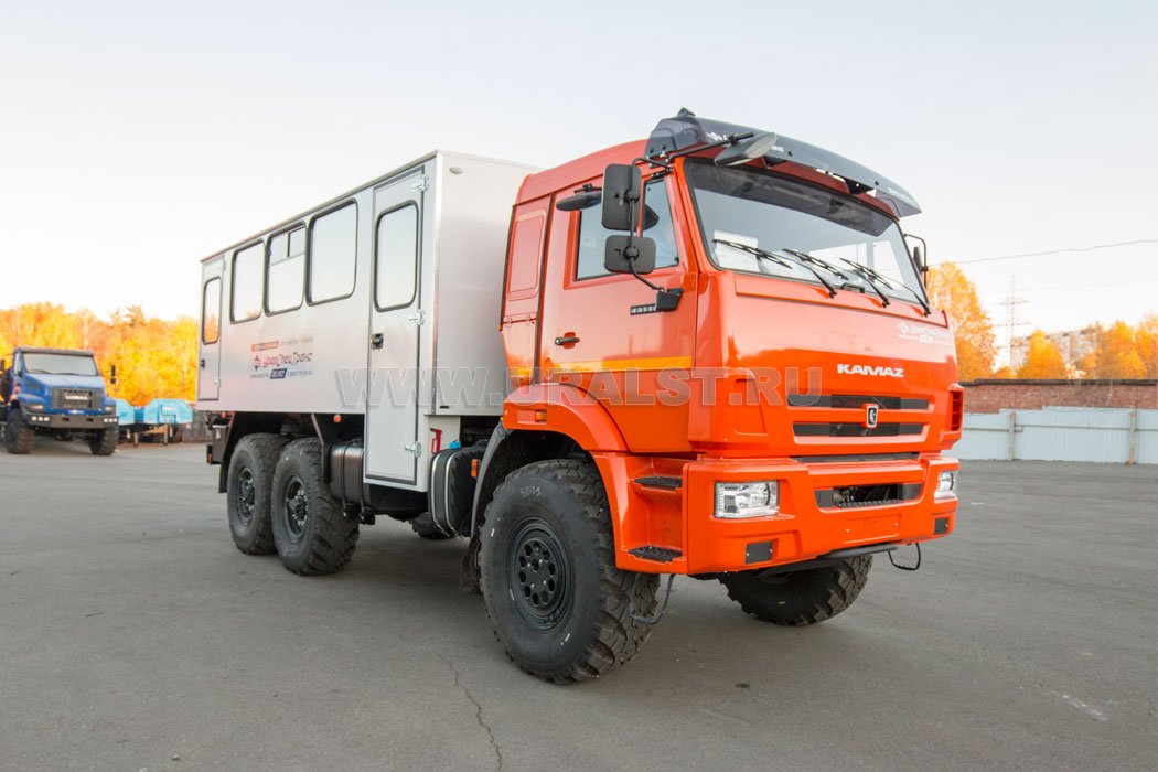 Автобус вахтовый 22 комфорт УСТ 54535 Камаз 43118-50 сп.м