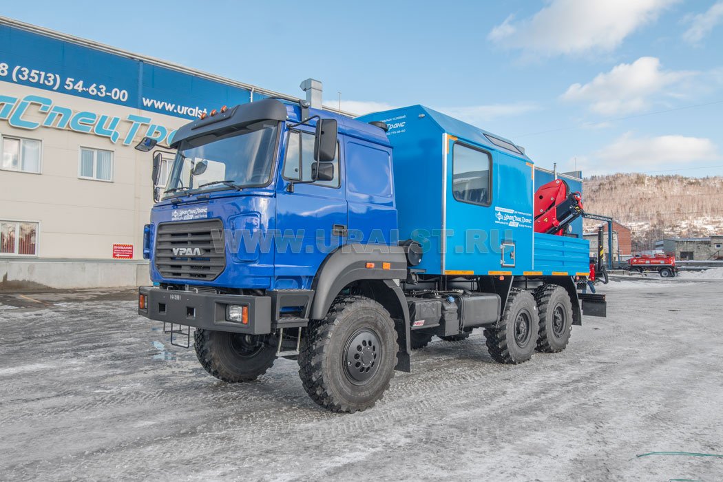 Автофургон АРОК УСТ 5453 с КМУ ИМ-150N Урал 5557-80Е5 сп.м