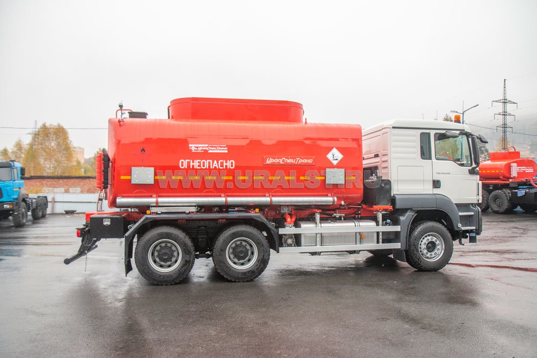 Автоцистерна АЦ-20-2 УСТ-5453 на шасси MAN