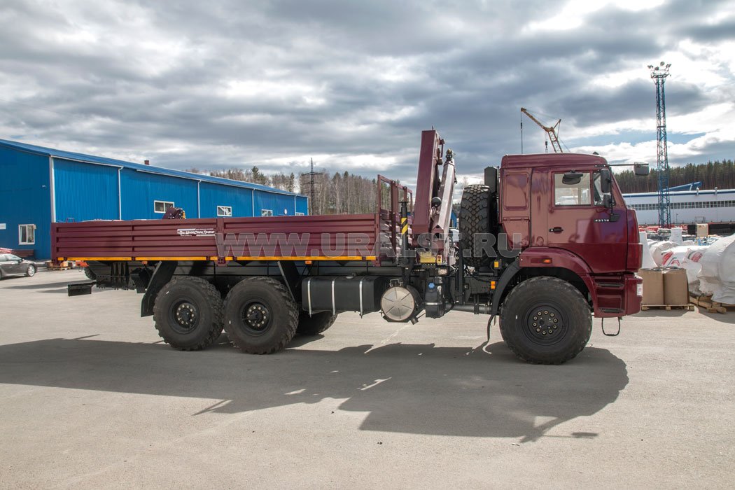 Автомобиль бортовой Камаз 43118RR c КМУ ИМ-95