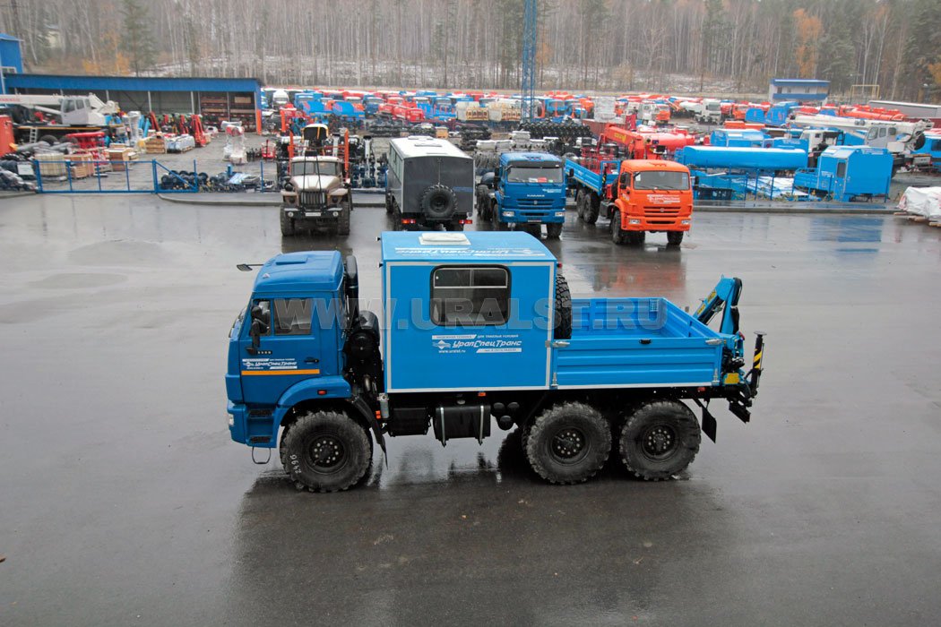 Грузопассажирский автомобиль УСТ Камаз ГПА с КМУ ИМ-25