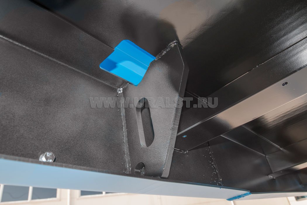 Потайные петли для увязки груза